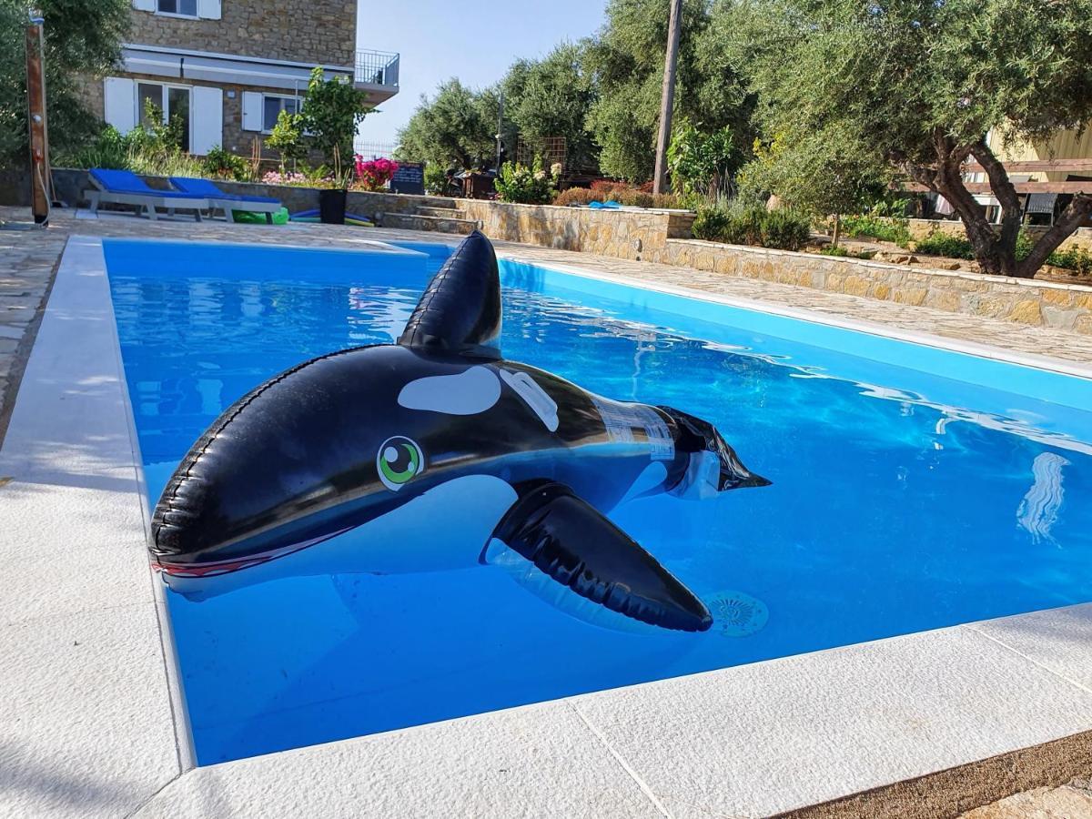 Hakuna Matata Holidays Wooden Lodge With Airco & Pool In Greek Olive Grove Μεθώνη Εξωτερικό φωτογραφία