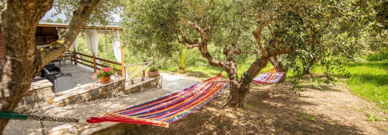 Hakuna Matata Holidays Wooden Lodge With Airco & Pool In Greek Olive Grove Μεθώνη Εξωτερικό φωτογραφία