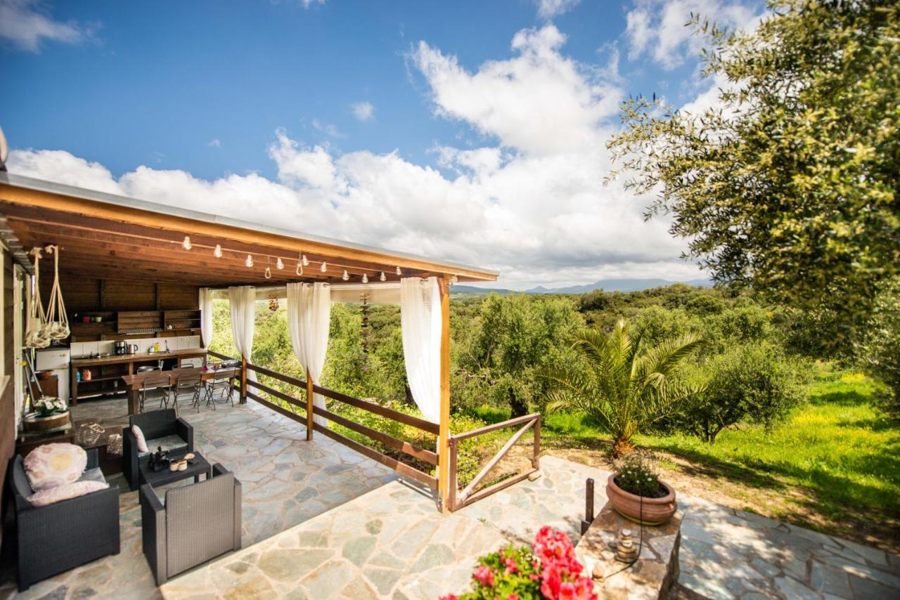 Hakuna Matata Holidays Wooden Lodge With Airco & Pool In Greek Olive Grove Μεθώνη Εξωτερικό φωτογραφία