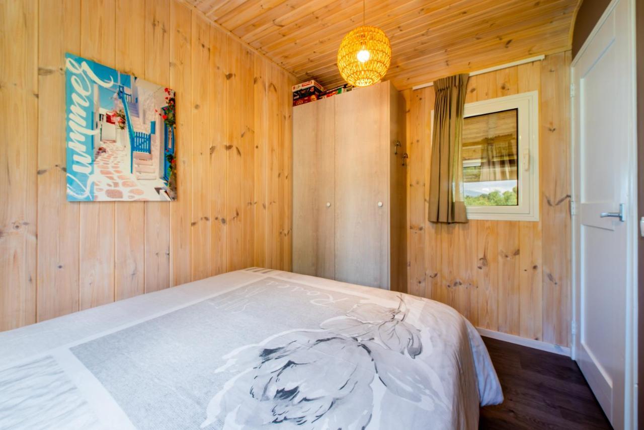 Hakuna Matata Holidays Wooden Lodge With Airco & Pool In Greek Olive Grove Μεθώνη Εξωτερικό φωτογραφία