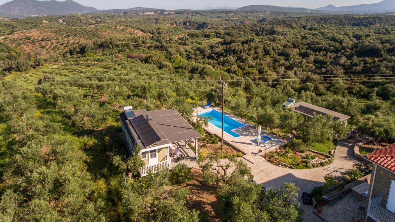 Hakuna Matata Holidays Wooden Lodge With Airco & Pool In Greek Olive Grove Μεθώνη Εξωτερικό φωτογραφία